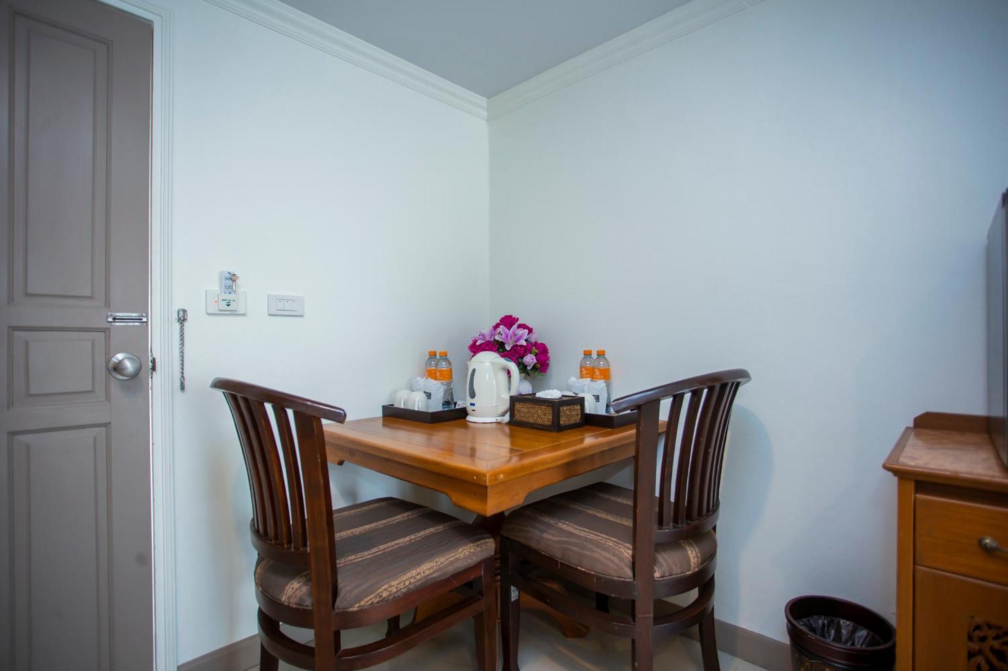 Hotel Sabai Wing 4*